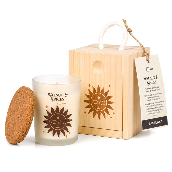 Candela in box legno "Noci & Spezie" 70g