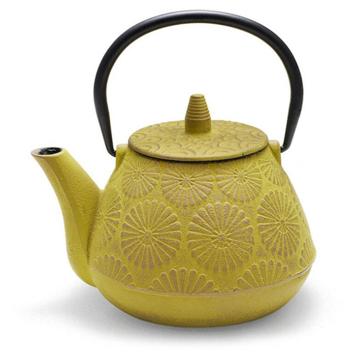 Yellow 'Sakai' cast iron teapot